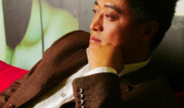 柯受良吃瓜看娱乐圈,吃瓜看娱乐圈，揭秘明星幕后故事