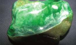 翡翠原石价位,价值与品相的完美融合